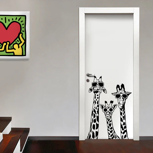 "Giraffe Cool in Vinile: Eleganza Selvaggia con Wall Sticker di Signorbit"