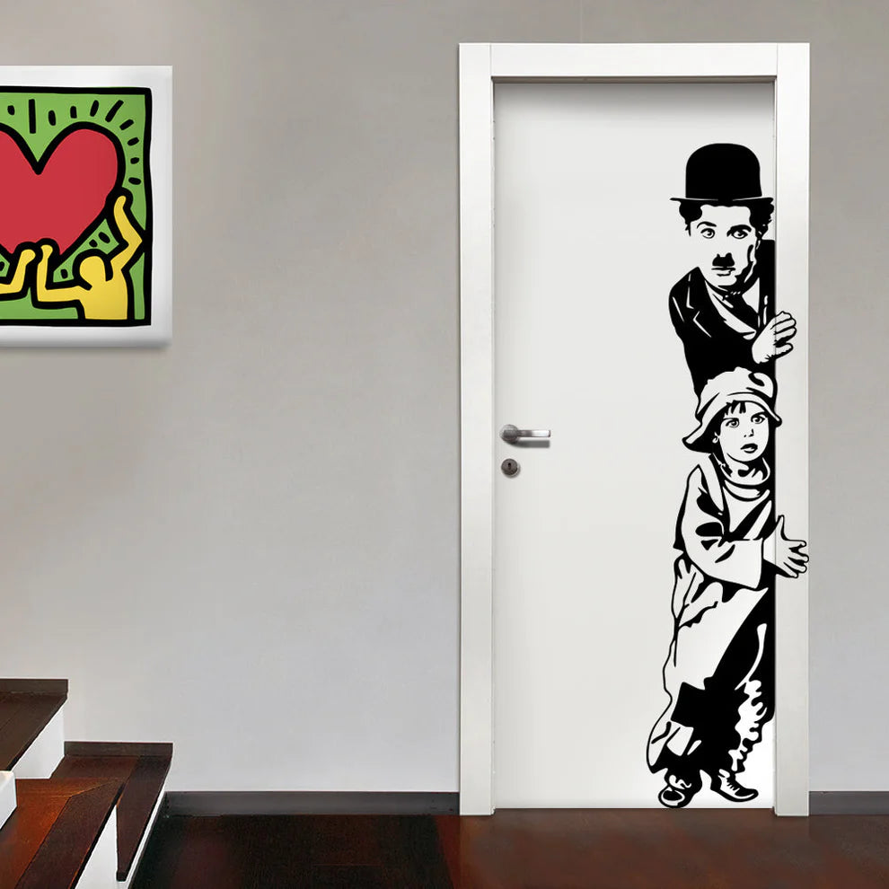 Wall Sticker Signorbit: Colore, Ironia e Creatività per le Tue Pareti e Porte